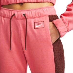 Nike Womens Icon Clash Easy Fit Joggers Size SMALL NWT